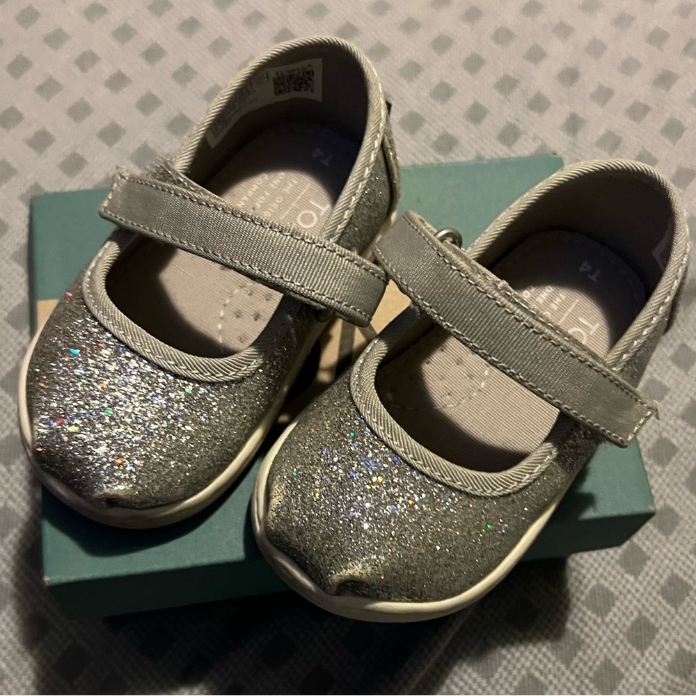 Glitter TOMS